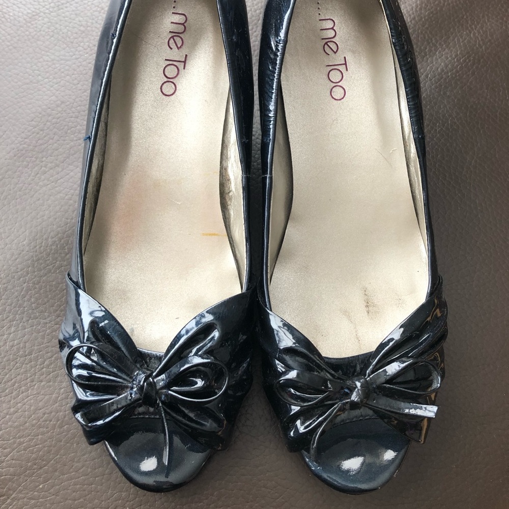 Women’s Navy Peep-toe wedges